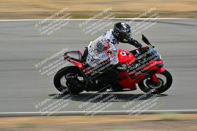 media/May-31-2025-Classic Track Day (Sat) [[da23ab3028]]/Group C/Session 4 (Turns 4 and 6)/